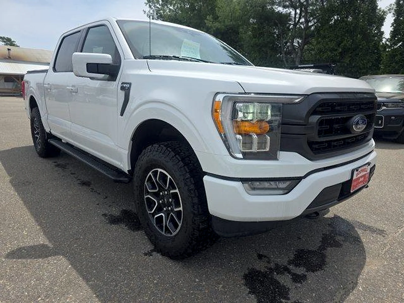 Used 2021 Oxford White Ford XLT image 8