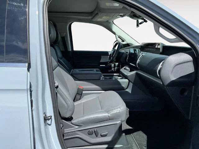 New 2026 Glacier Gray Metallic Tri-Coat Ford MAX Active image 29