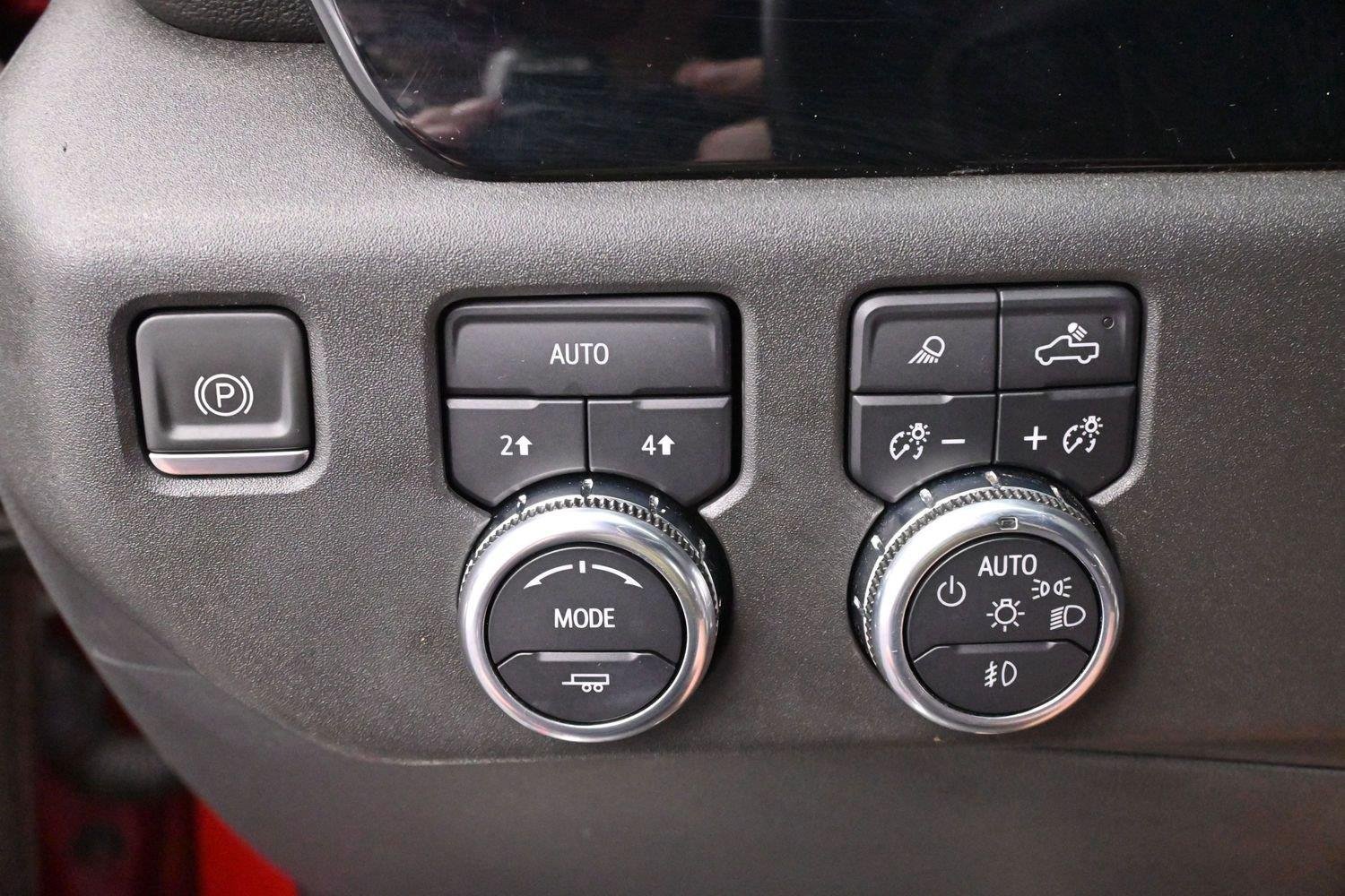 Used 2022 CAYENNE RED TINTCOAT GMC SLT image 20