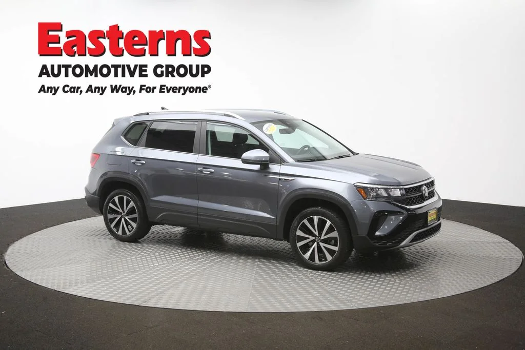 Used 2022 Gray Volkswagen 1.5T SE image 45