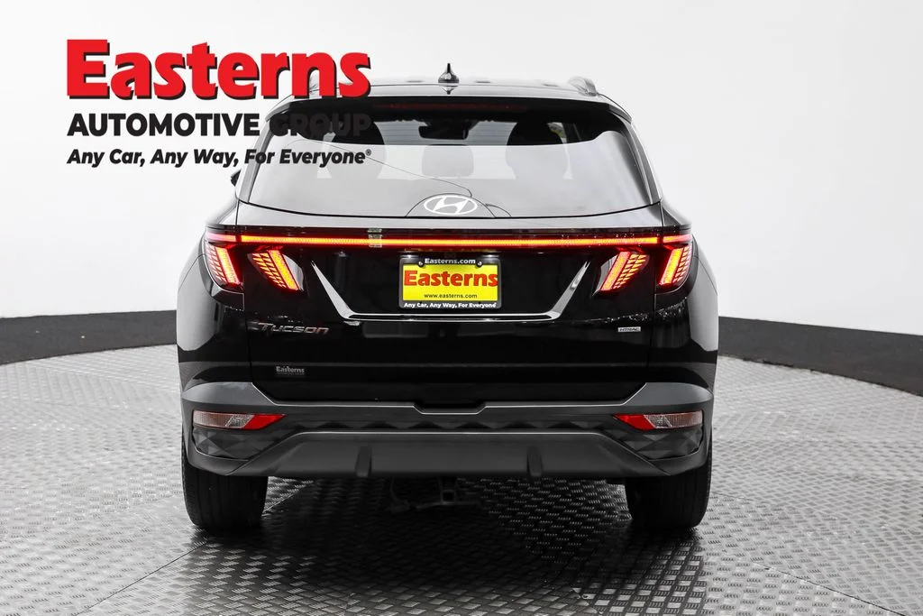 Used 2022 Black Hyundai SEL image 6