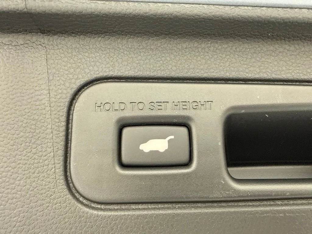 New 2026 Sonic Gray Pearl Honda EX-L image 10