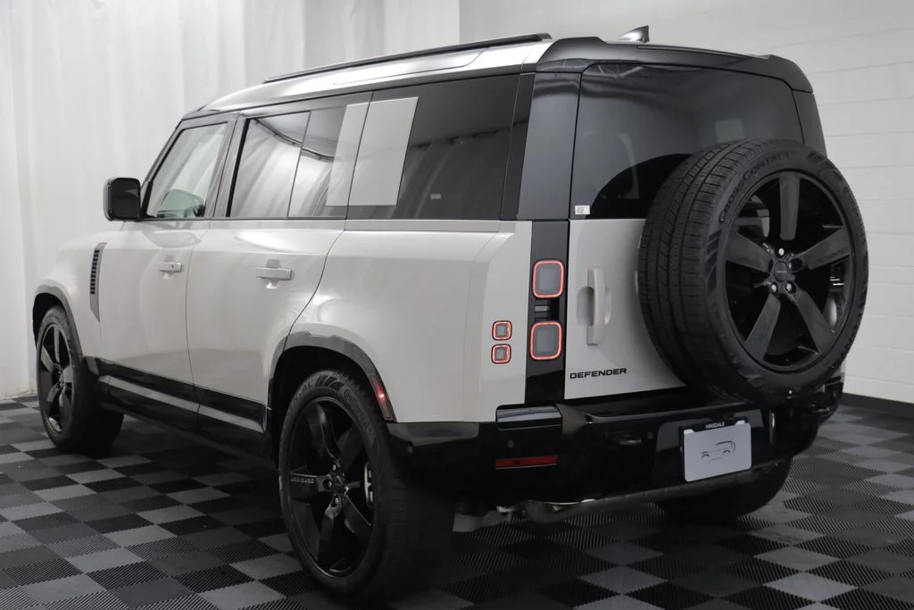 New 2026 Gray Land Rover X-Dynamic SE image 16