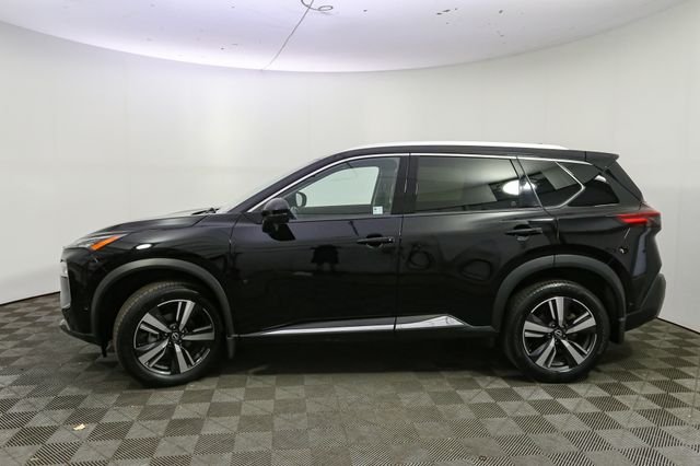 Used 2023 Black Nissan SL image 6