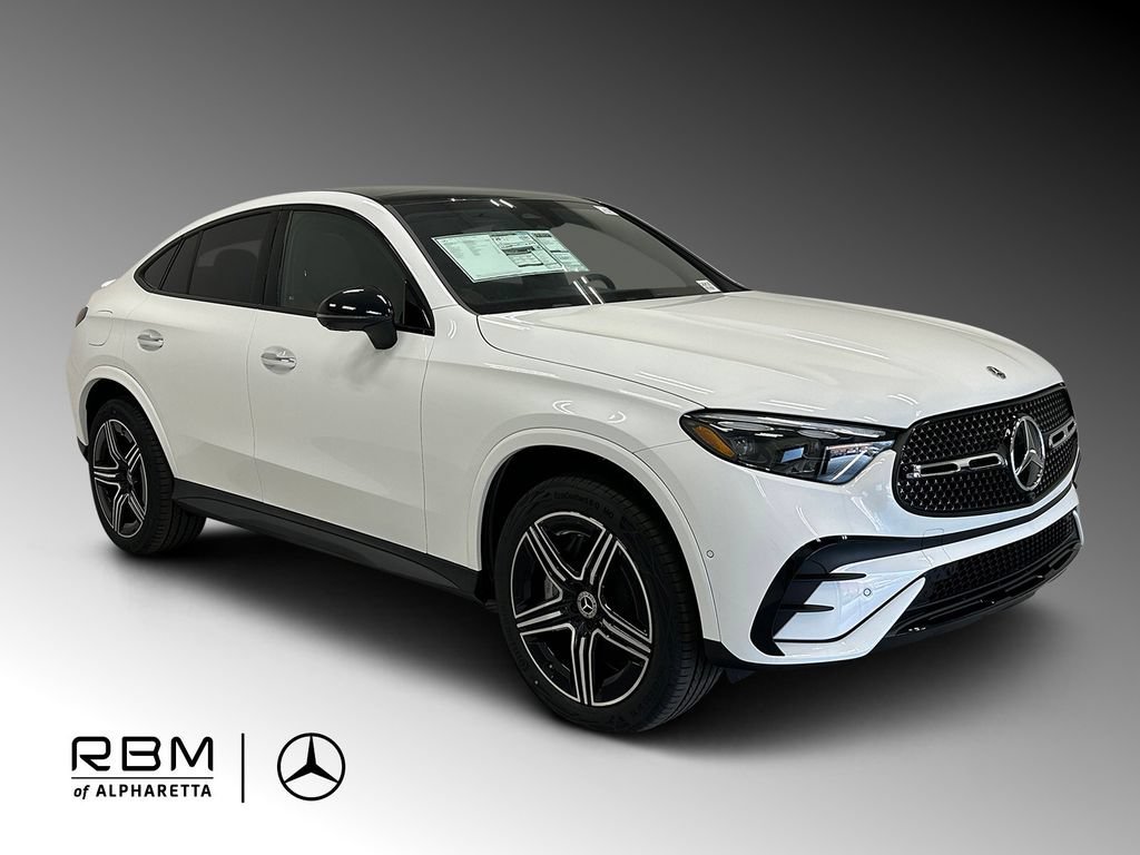 New 2026 MANUFAKTUR Moonlight White Metallic Mercedes-Benz GLC 300 image 1