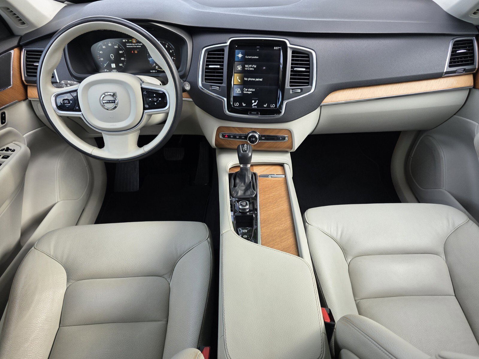 Used 2022 Denim Blue Metallic Volvo Momentum image 4