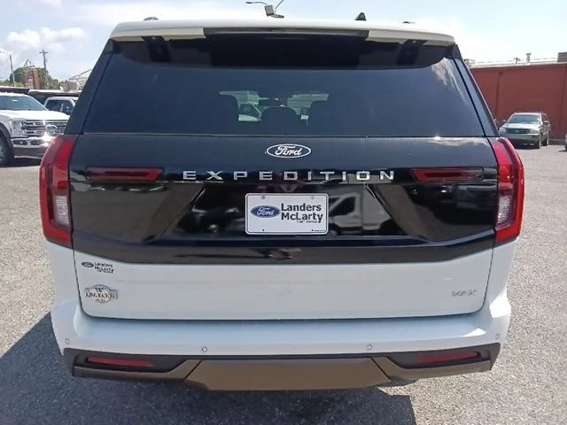 New 2027 Star White Metallic Tri-Coat Ford MAX King Ranch® image 4