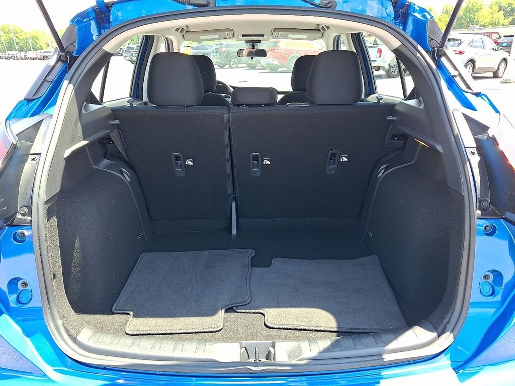 Used 2025 Blue Nissan S image 28