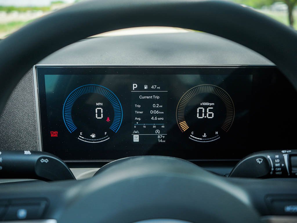 New 2026 Hampton Gray Hyundai SEL Plus AWD image 23