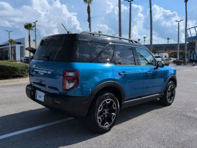 Used 2025 Blue Ford Outer Banks image 4