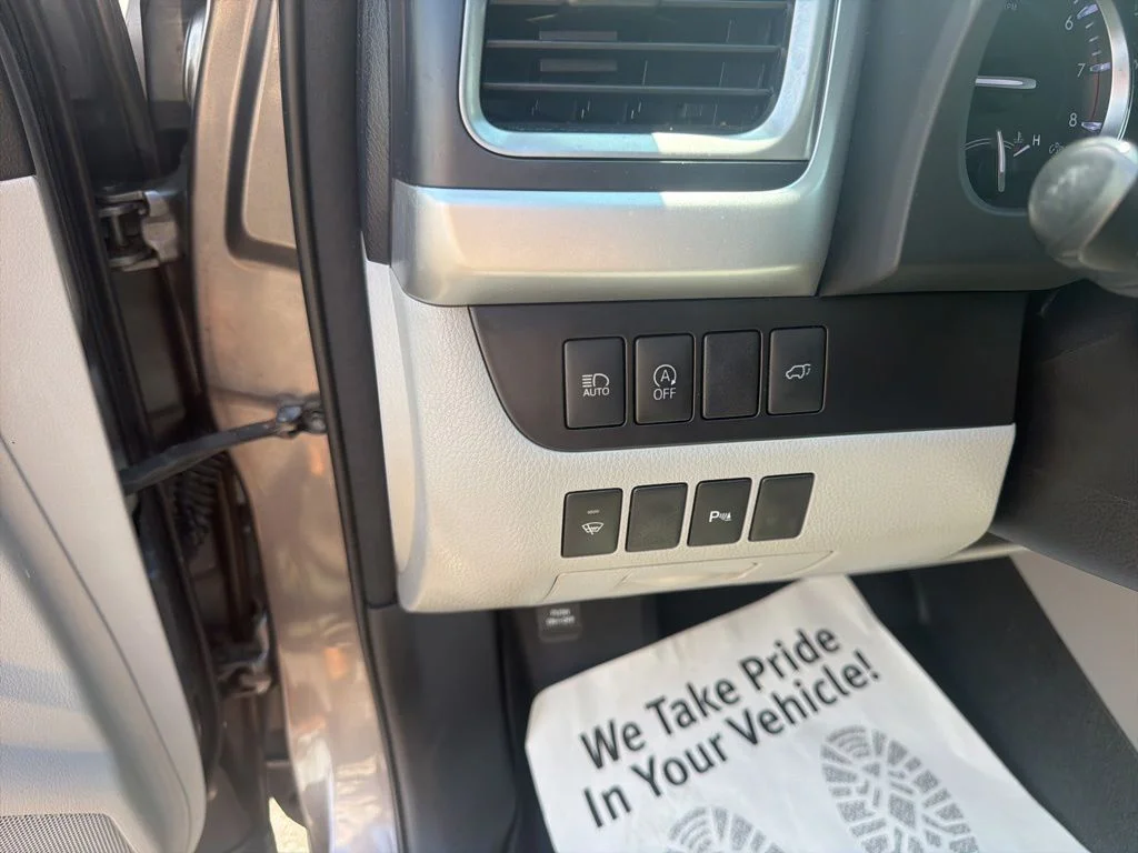 Used 2018 Gray Toyota Limited image 21