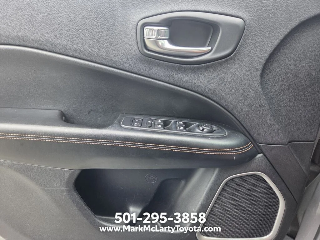 Used 2020 Gray Jeep Limited image 25