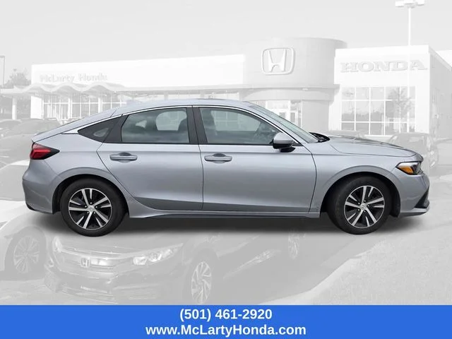 Certified Used 2023 Lunar Silver Metallic Honda LX image 5