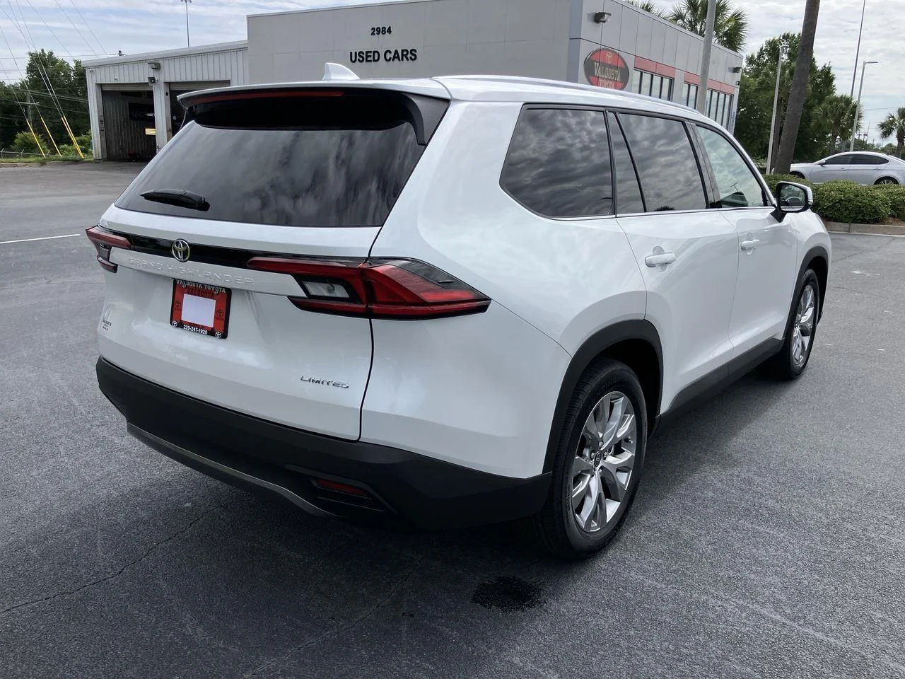 New 2026 Wind Chill Pearl Toyota Limited image 5
