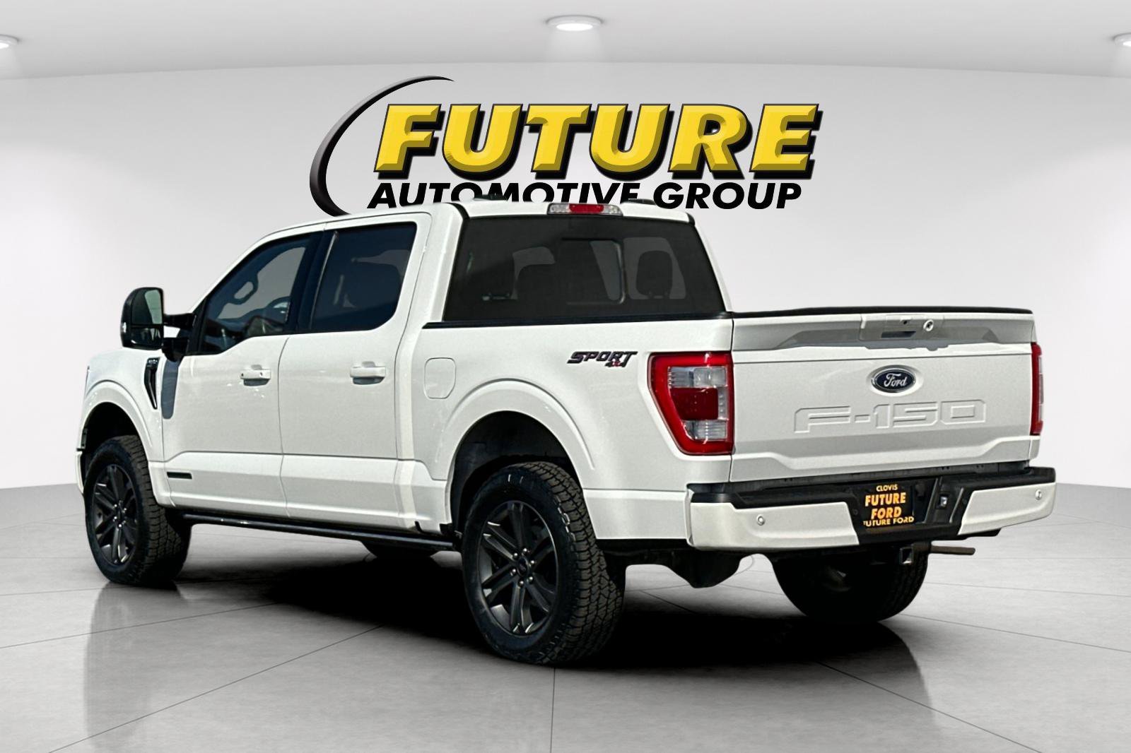 Used 2023 White Ford Lariat image 5