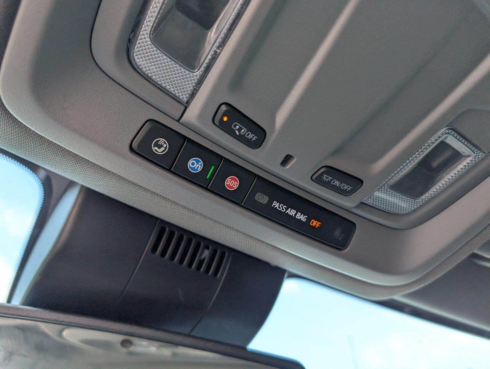 Used 2023 STERLING METALLIC GMC SLT image 25