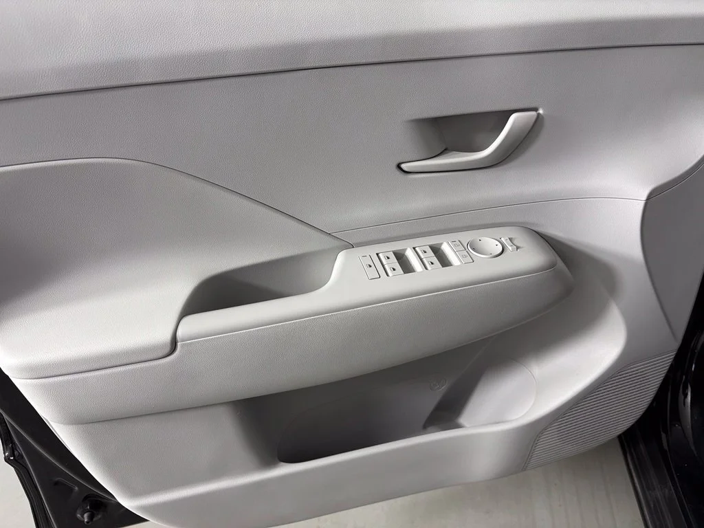 Used 2024 Black Hyundai SEL image 14