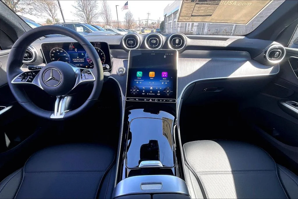 New 2026 Black Mercedes-Benz GLC 300 image 5