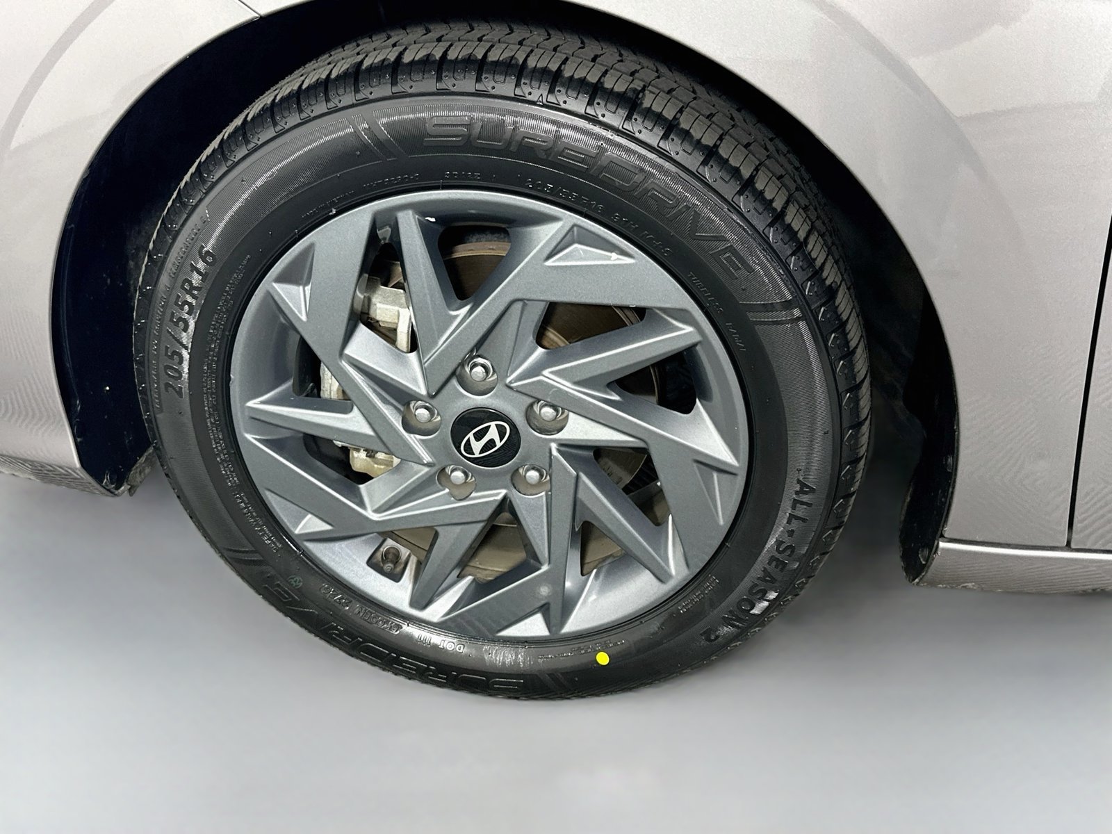 Used 2024 Fluid Metal Hyundai SEL image 29