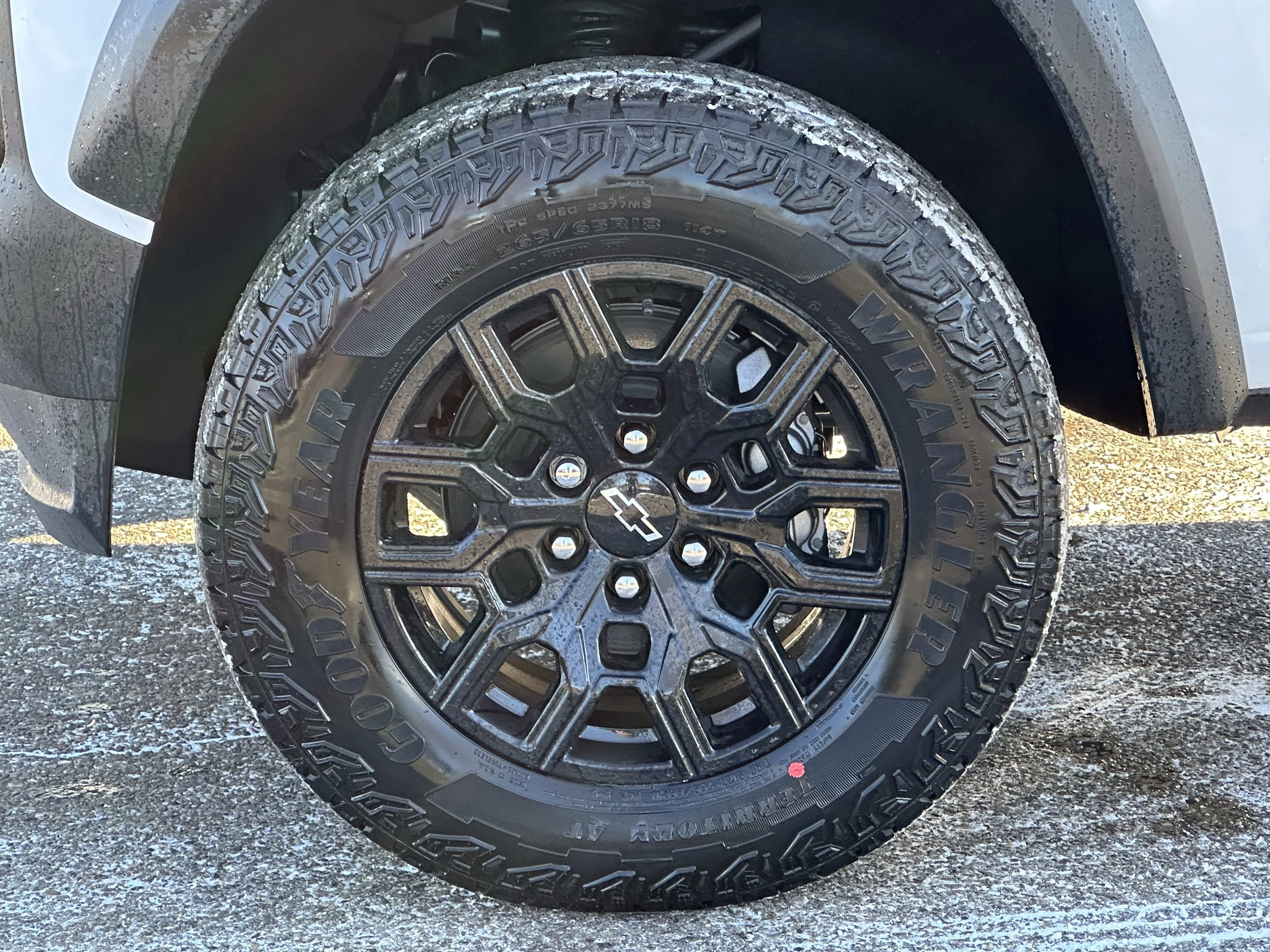 New 2026 Summit White Chevrolet 4WD Trail Boss image 6