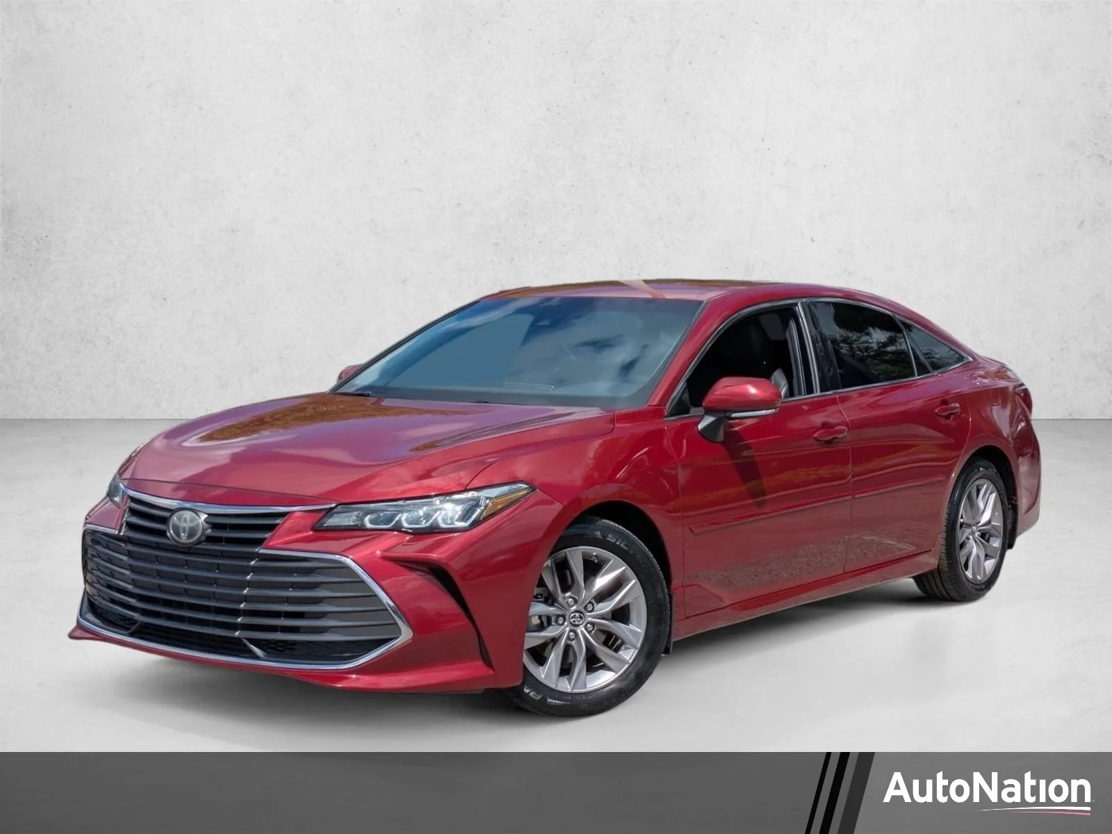 2019 Toyota Avalon XLE's photo