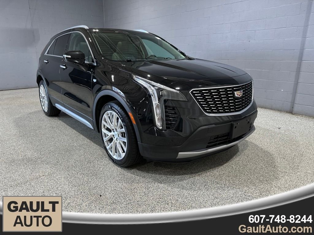 2023 Cadillac XT4 Premium Luxury