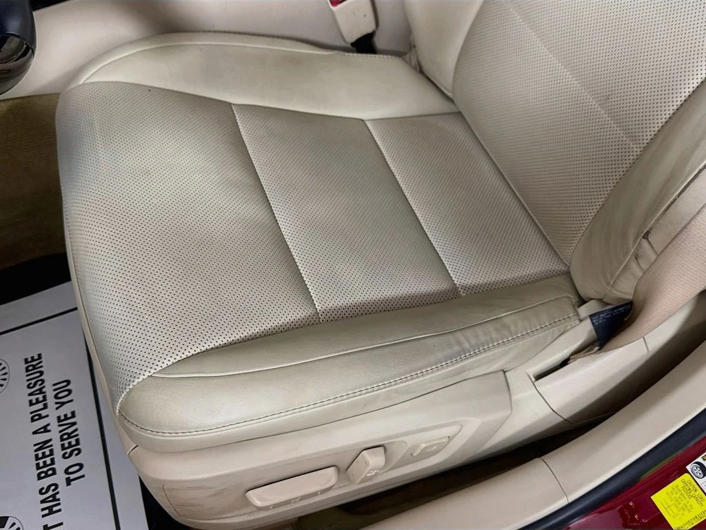 Used 2014 Matador Red Mica Lexus Base image 21