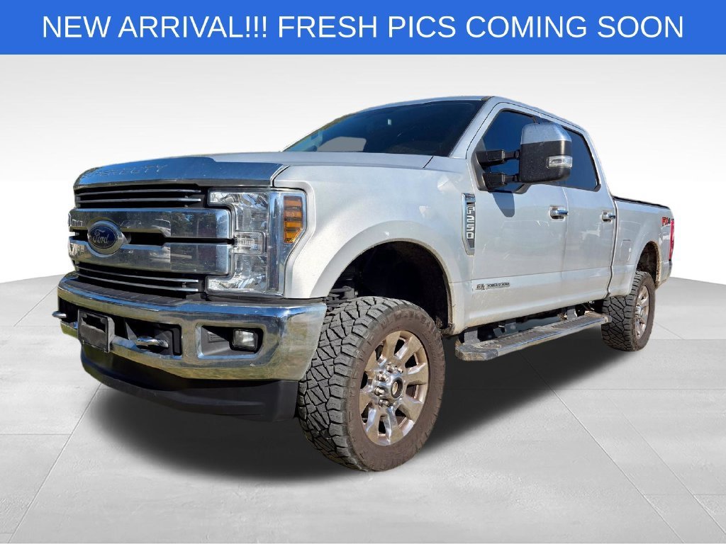 Used 2018  Ford XL image 13