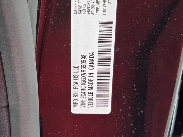 New 2027 Diamond Black Crystal Pearl-Coat Exterior Paint Chrysler Limited image 31