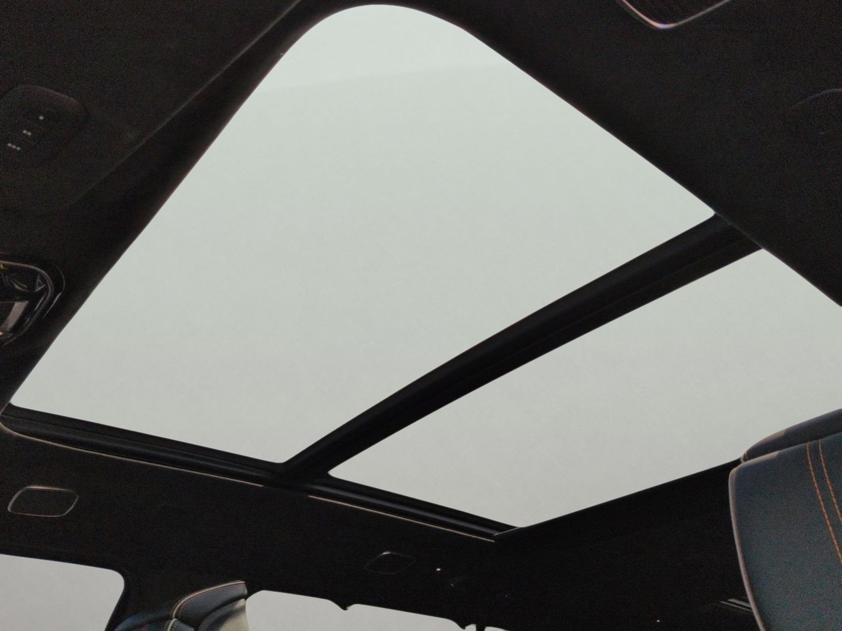 Used 2022 Bright White Clearcoat Jeep Series III image 20