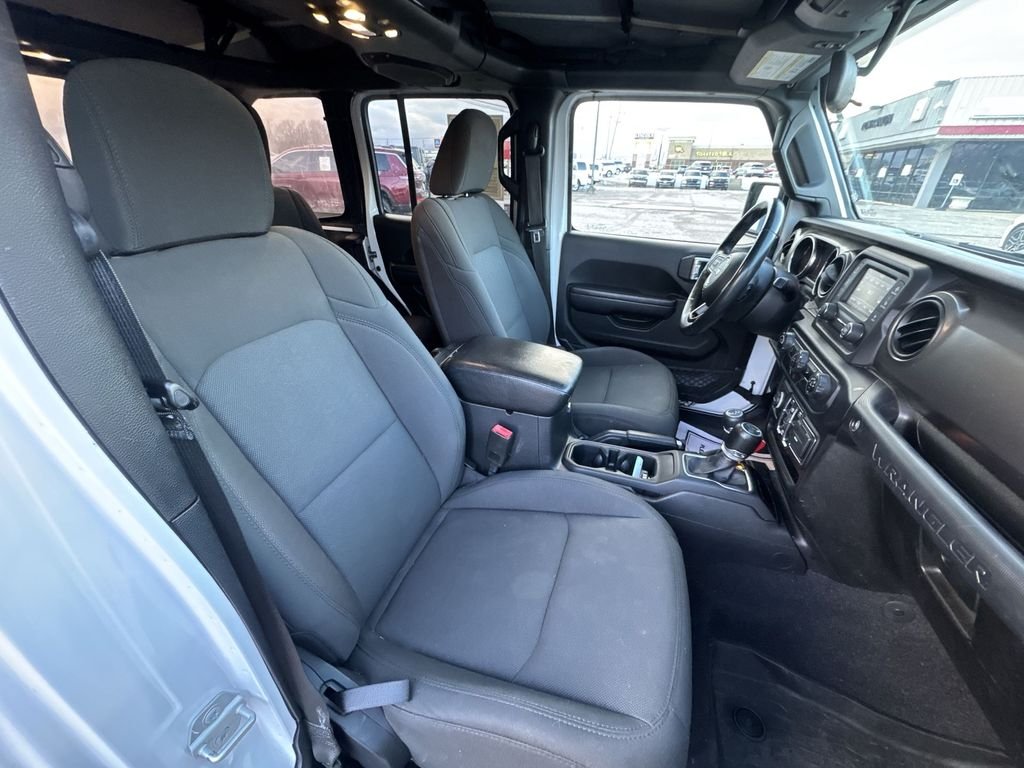 Used 2019 White Jeep Unlimited Sport S image 24