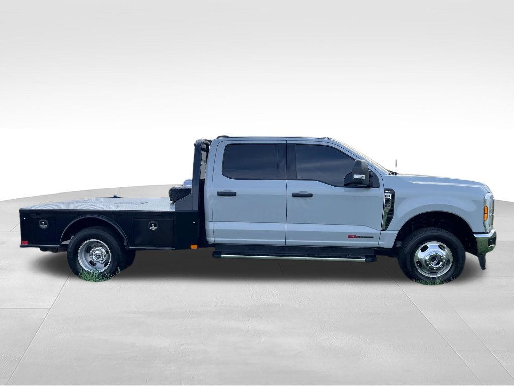 Used 2025 White Ford XL image 6