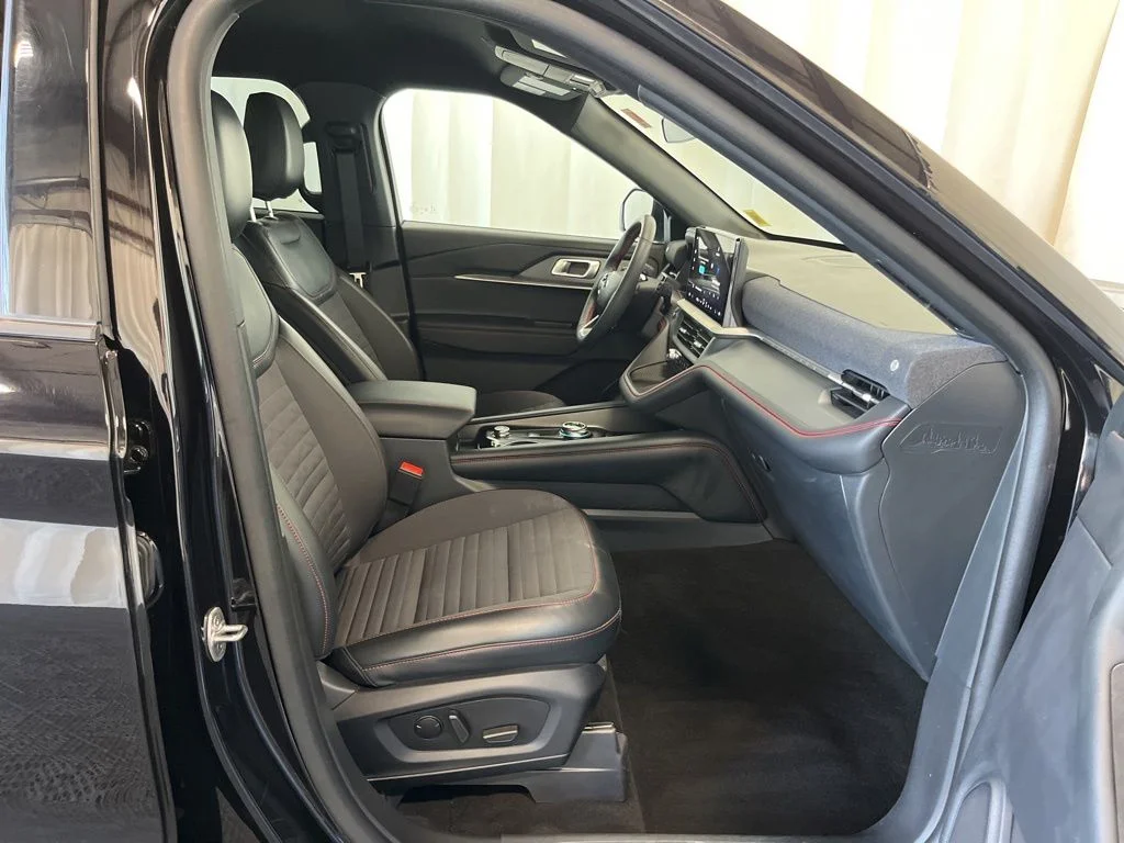 Used 2025 Black Ford ST-Line image 19