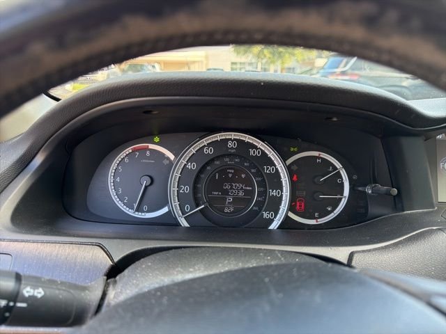 Used 2015 White Honda EX-L image 8