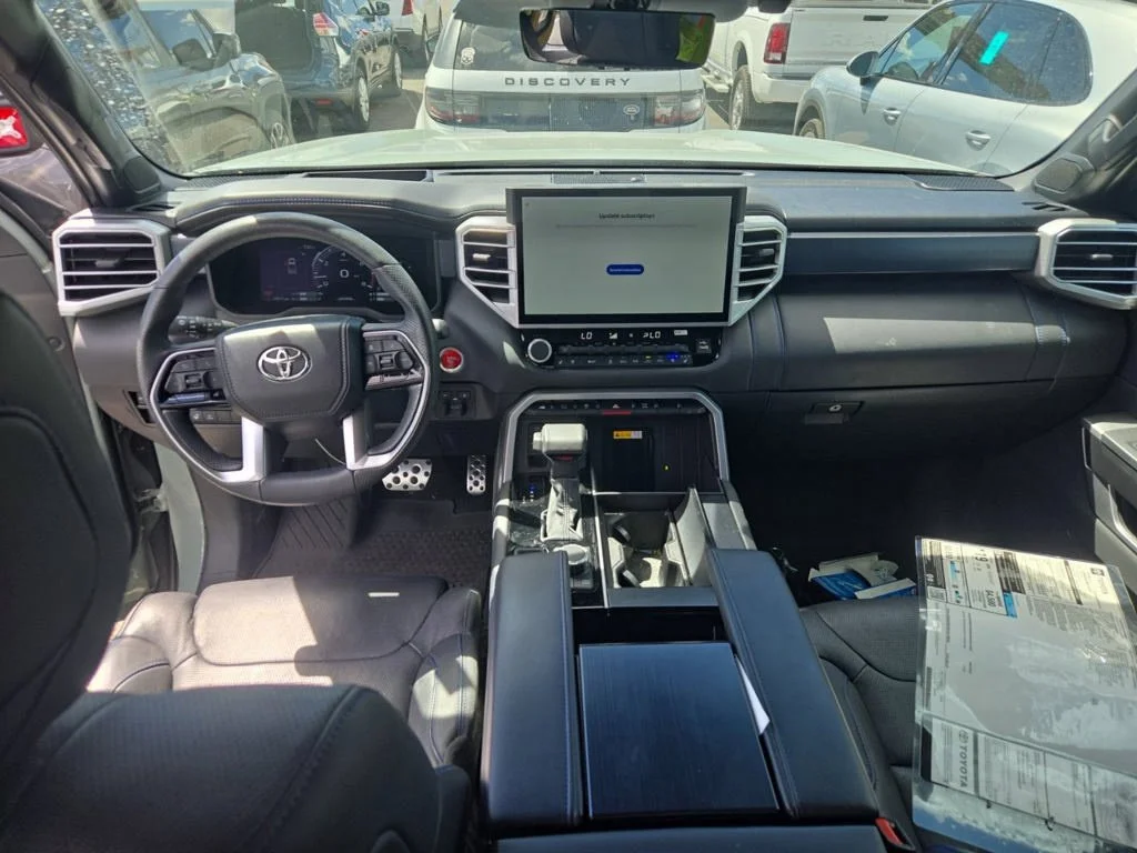 Used 2024  Toyota Platinum image 11