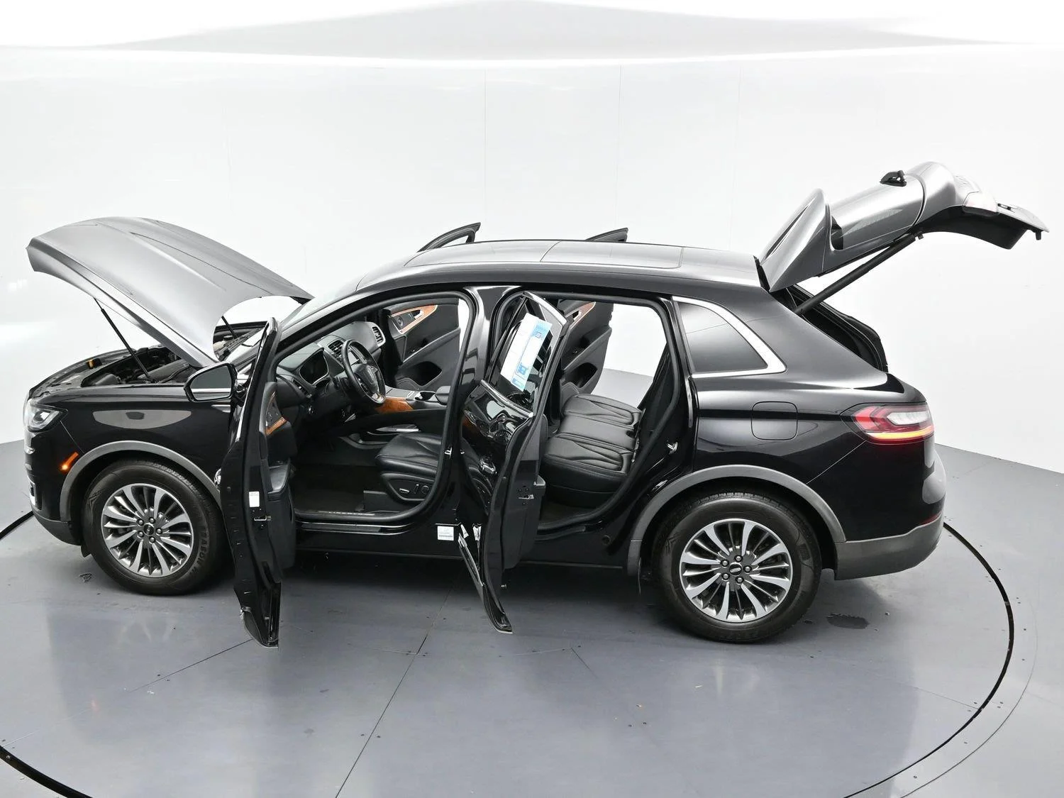 Used 2020 Infinite Black Lincoln Reserve image 48