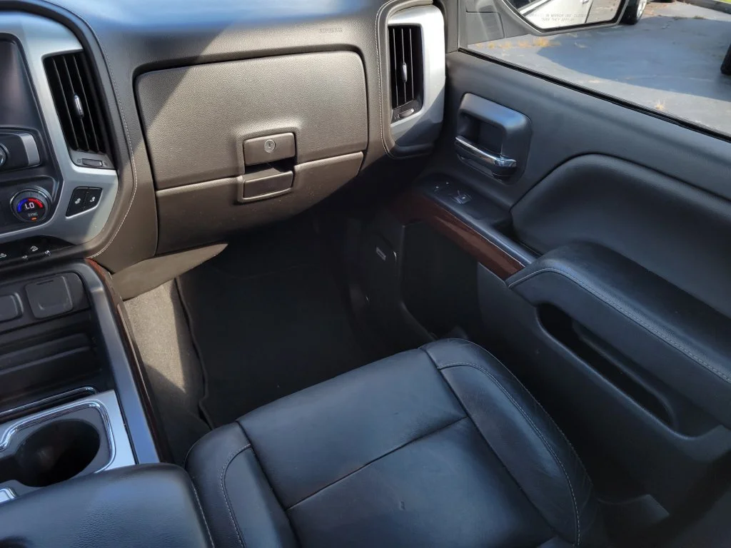 Used 2018 SUMMIT WHITE GMC SLT image 20