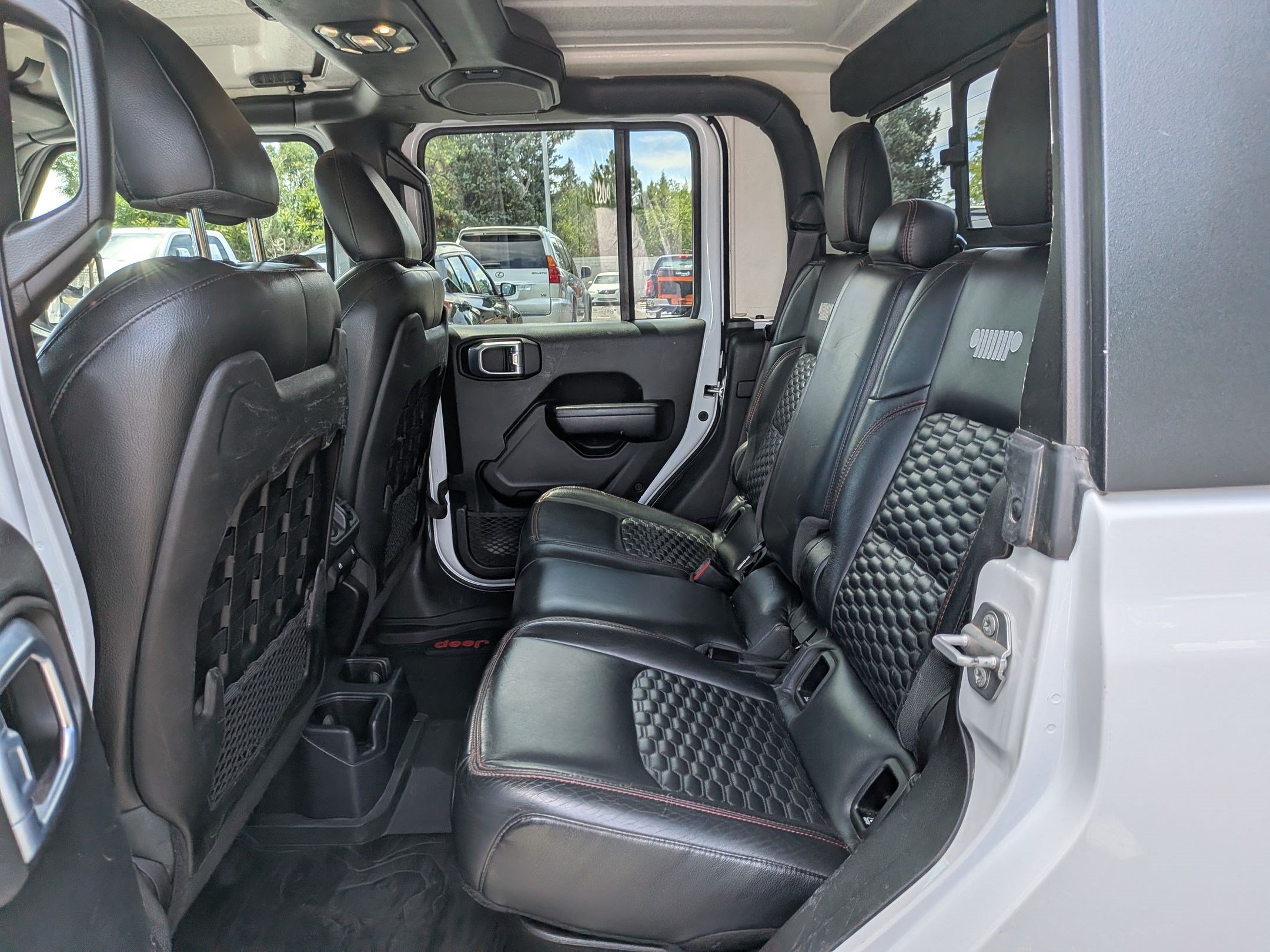 2021 Jeep Gladiator Rubicon - Photo 28