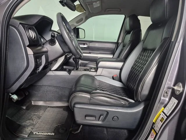 Used 2018 Magnetic Gray Metallic Toyota SR5 image 15