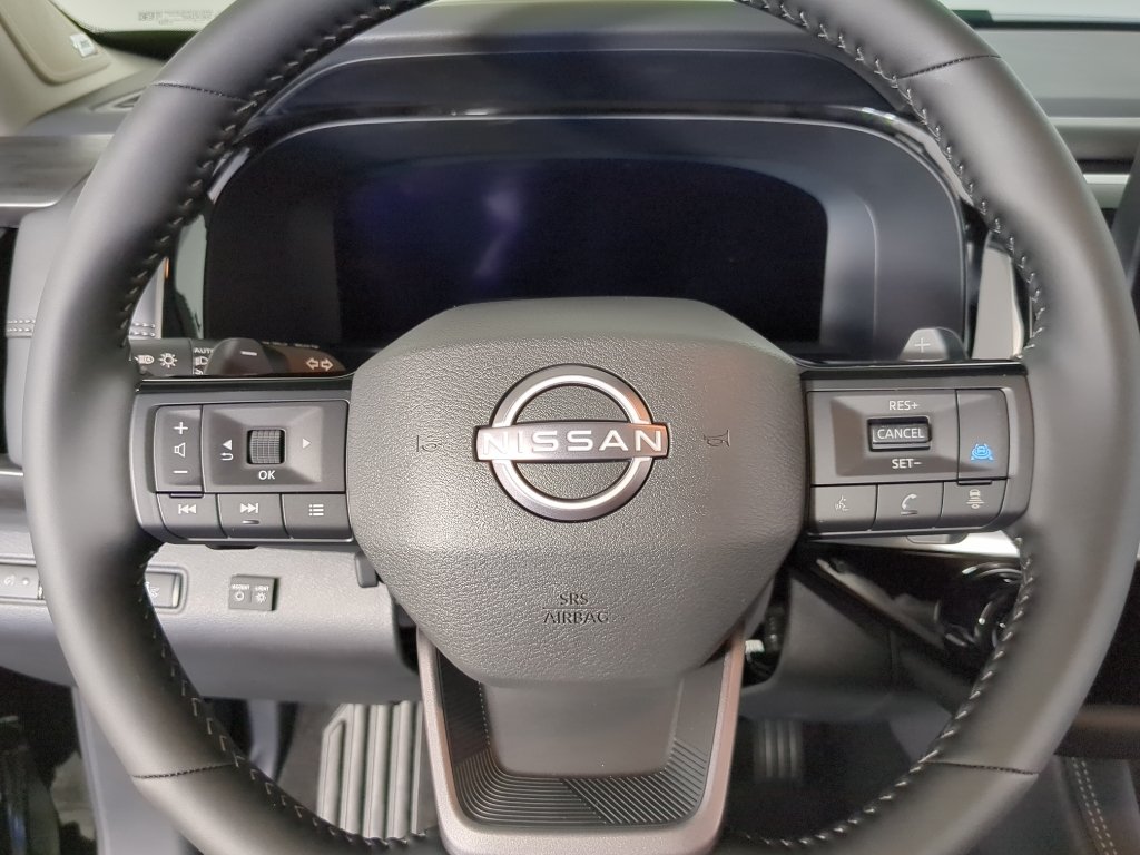 New 2026 Super Black Nissan Platinum image 18