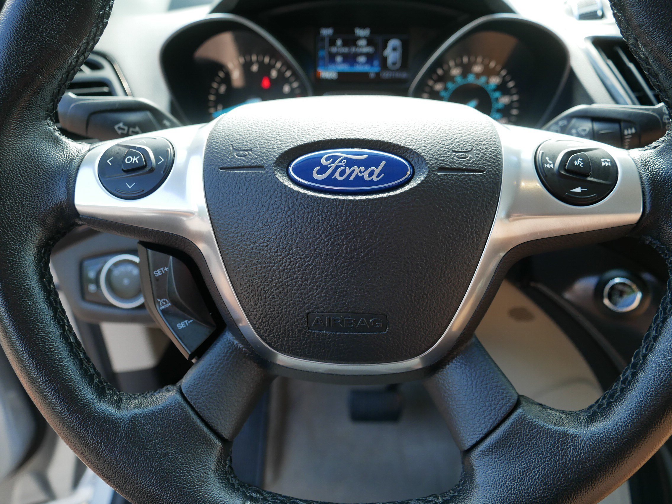 Used 2016 INGOT SILVER Ford Titanium image 25