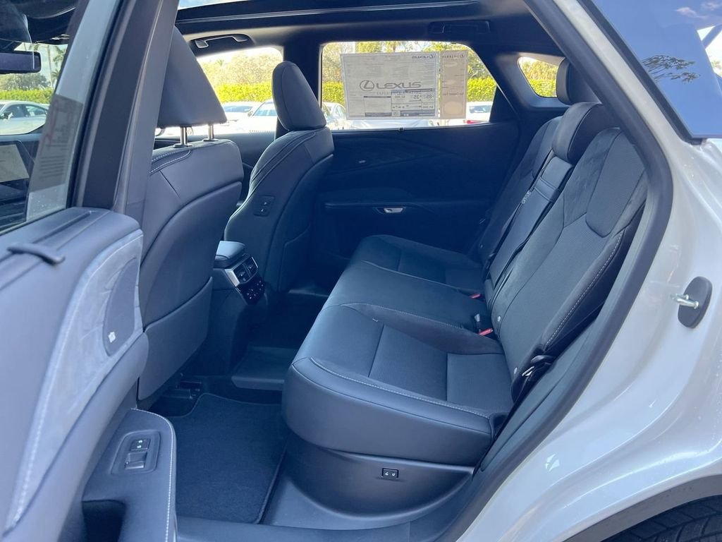 2026 Lexus RX 450h+ Luxury - Photo 19