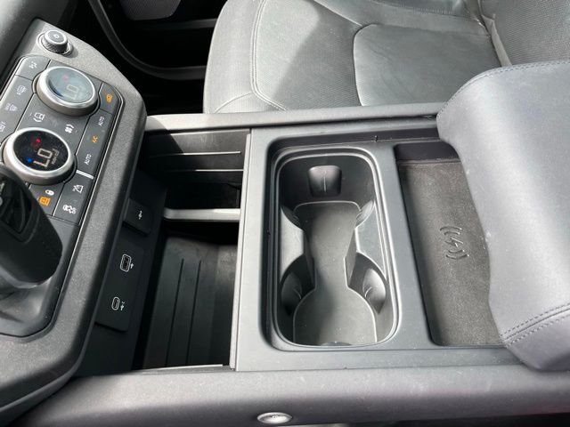 2024 Land Rover Defender X-Dynamic SE - Photo 24