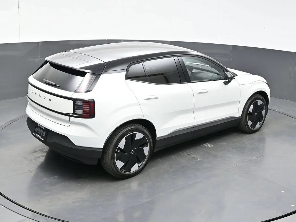 New 2026 White Volvo Twin Motor Performance Ultra image 32