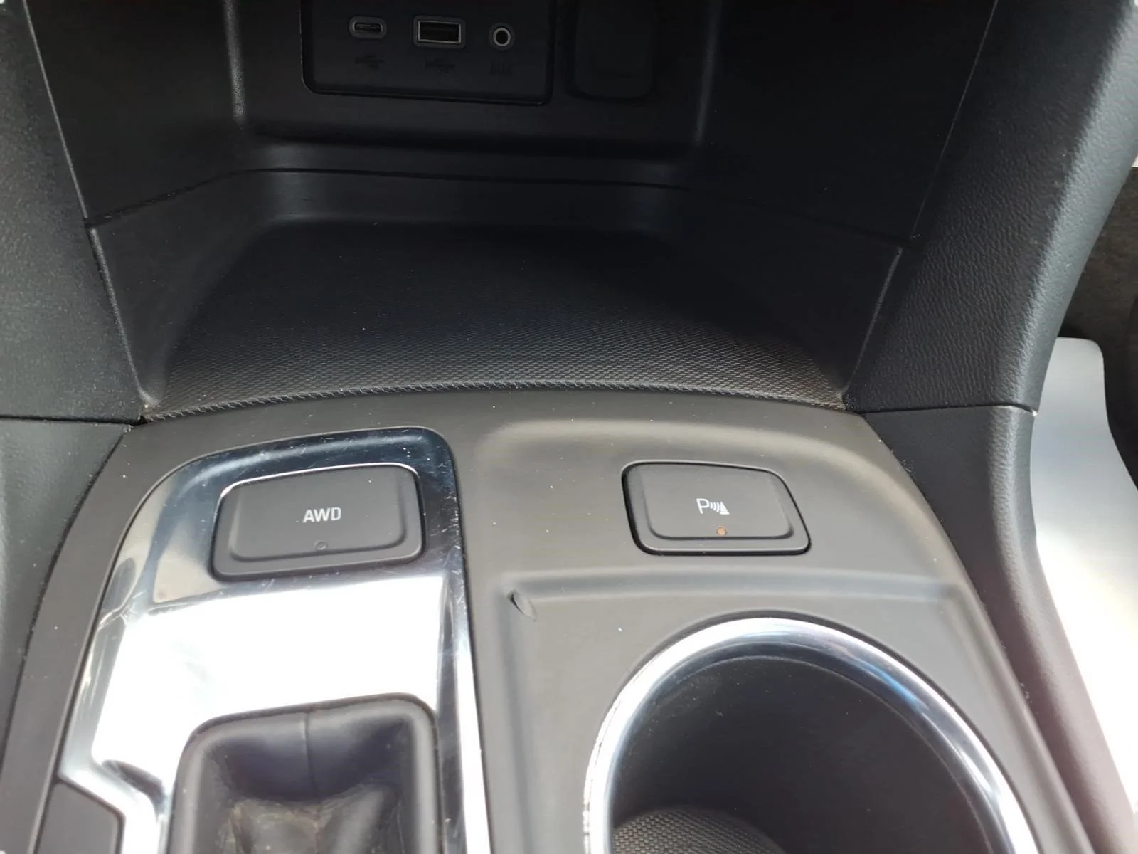 Used 2024 Mosaic Black Metallic Chevrolet LT image 21