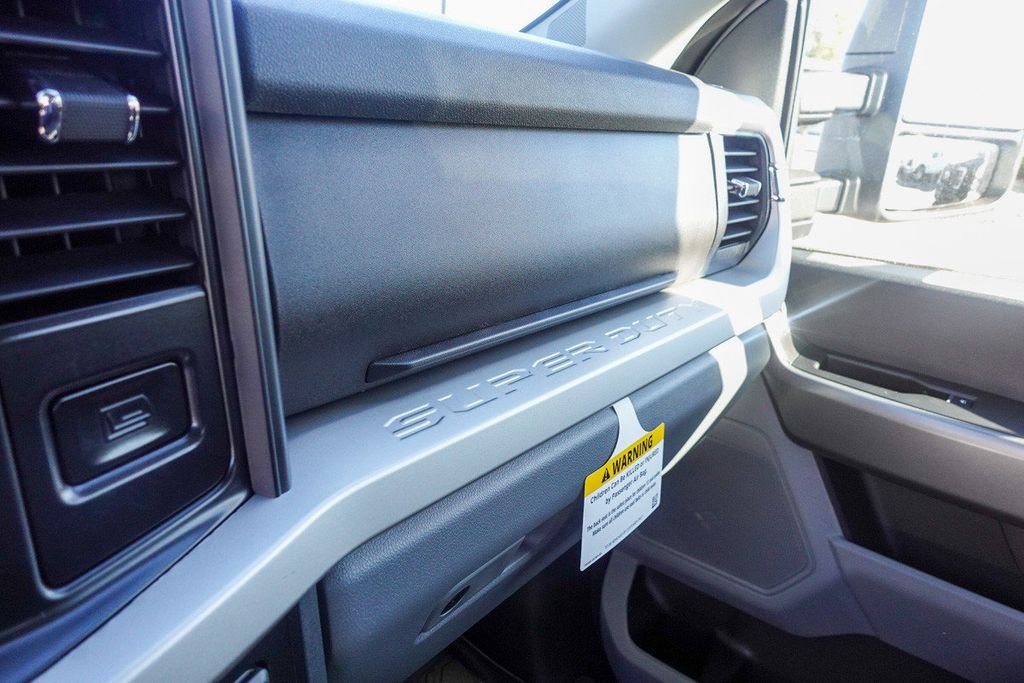 New 2026 Oxford White Ford F-250® XLT image 27