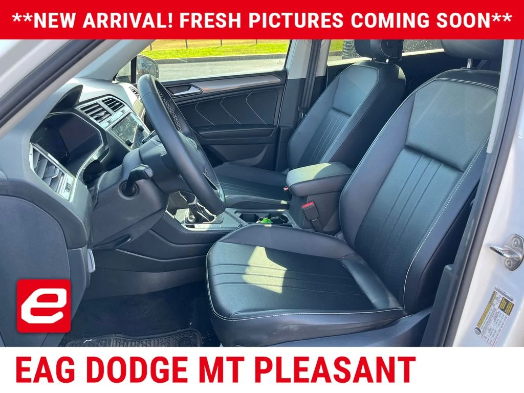 Used 2024  Volkswagen 2.0T SE image 5
