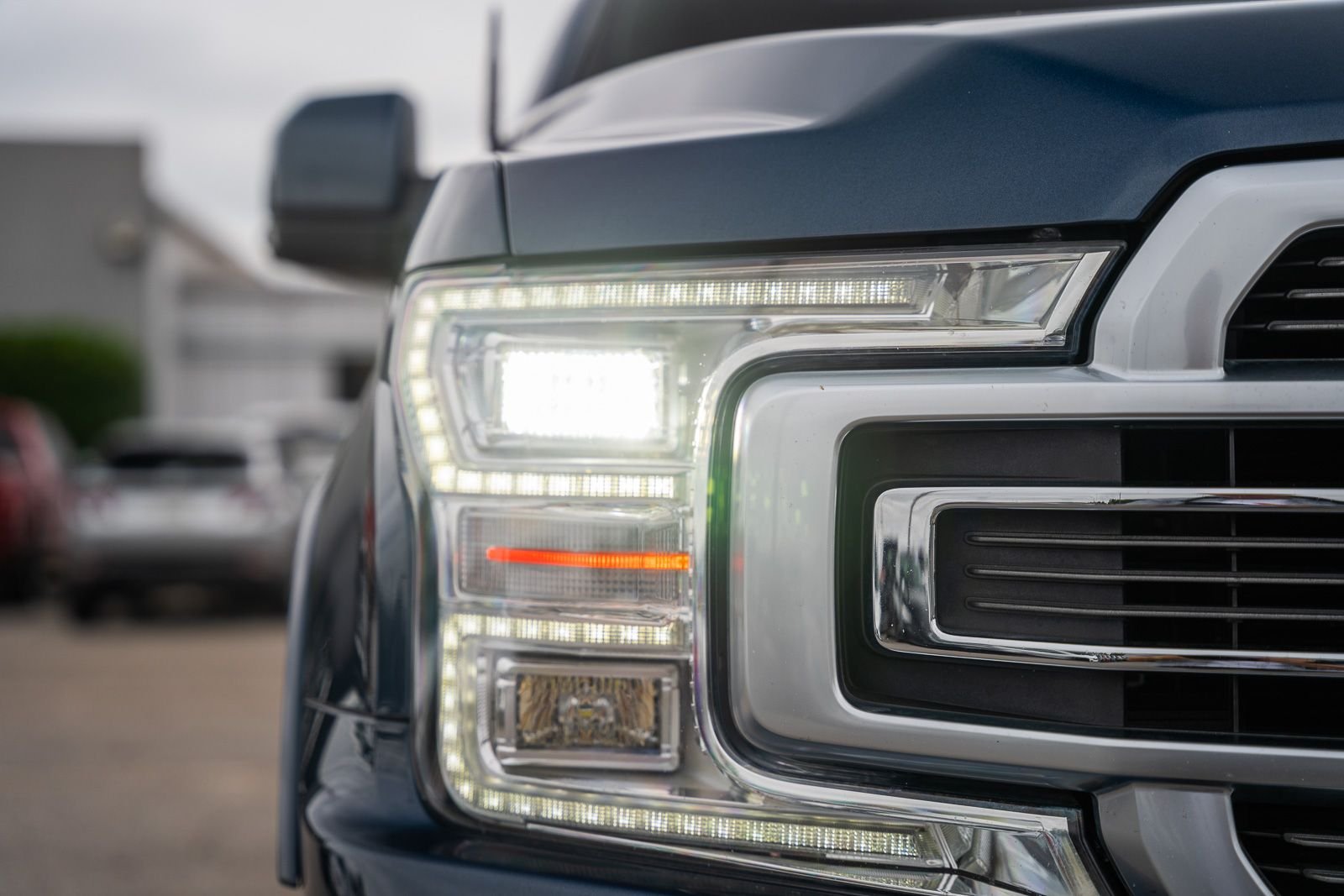 Used 2018 Blue Ford Limited image 15
