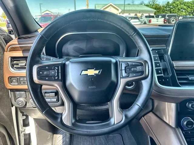 Used 2024 White Chevrolet High Country image 14