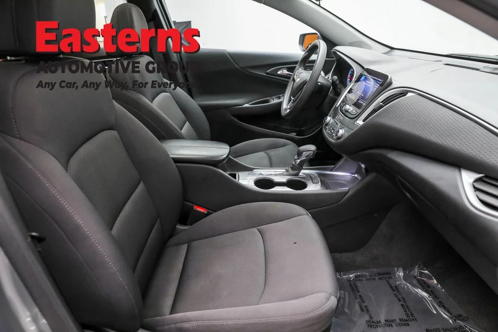 Used 2024 Gray Chevrolet LT image 23